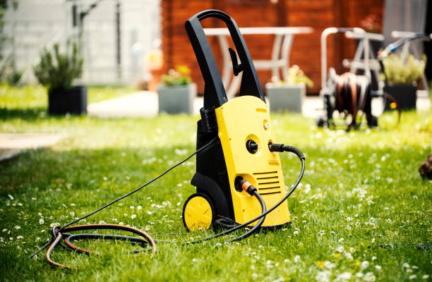 Best Patio and Deck Pressure Washing  in Northview, MI